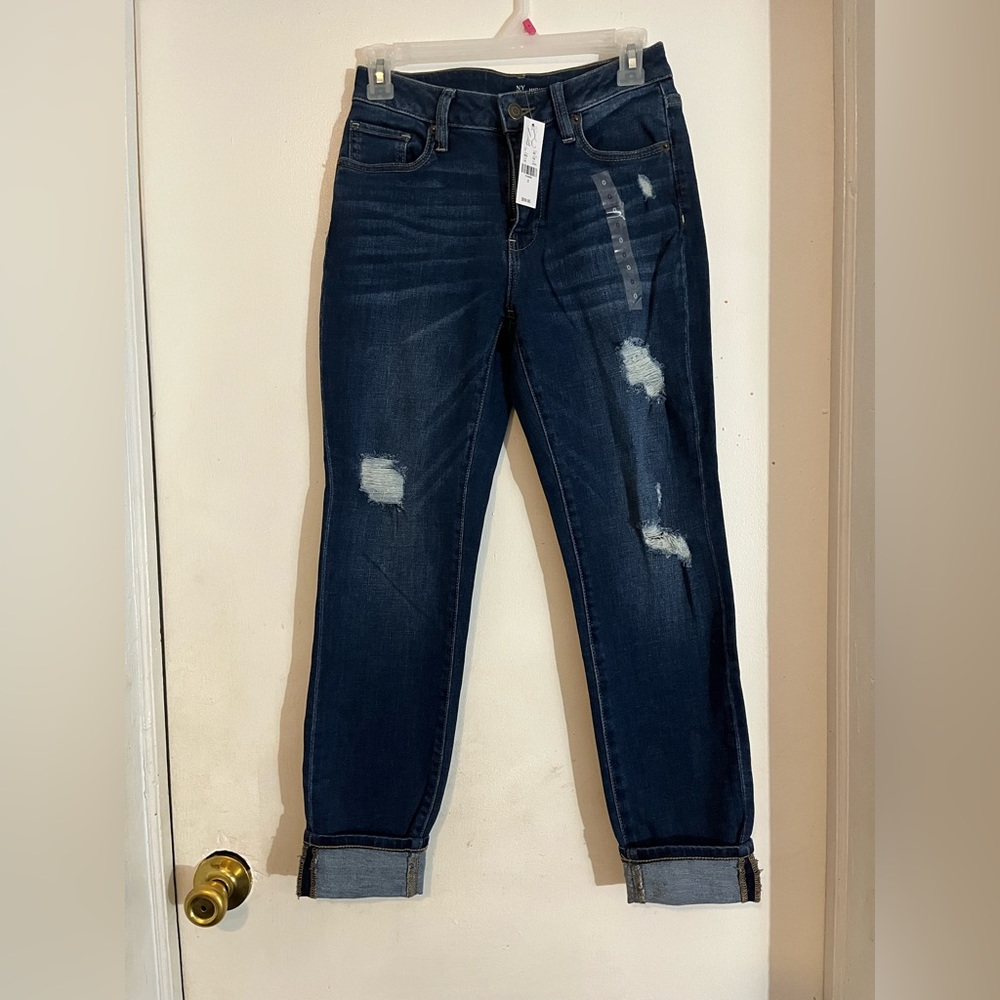 NWT- New York & Company distressed boyfriend denim jeans.